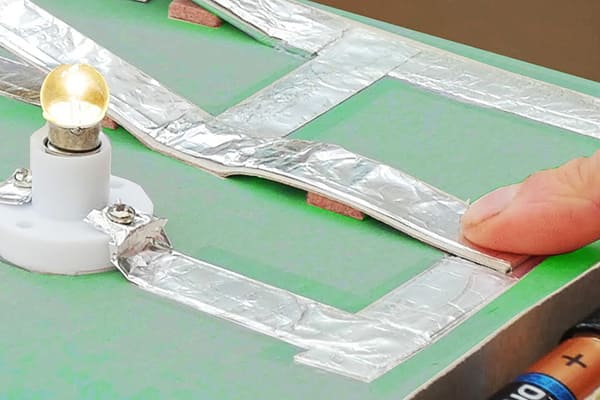 Applications-of-aluminum-foil-conductivity Applications-of-aluminum-foil-conductivity